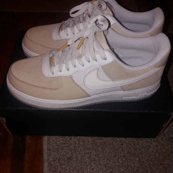 Nike Air Force Ones lv8 - Picture 5 of 6